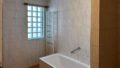 Bad mit Wanne