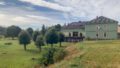 Gebäudeansicht von Straße